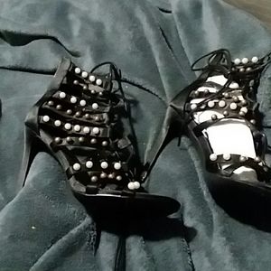 *Brand New*NEVER WORN high heel